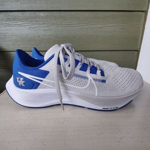 Used Nike Blue and Gray Kentucky Sneakers